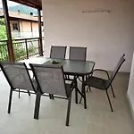 Appartement Vayia *