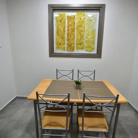 Vayia Apartament *
