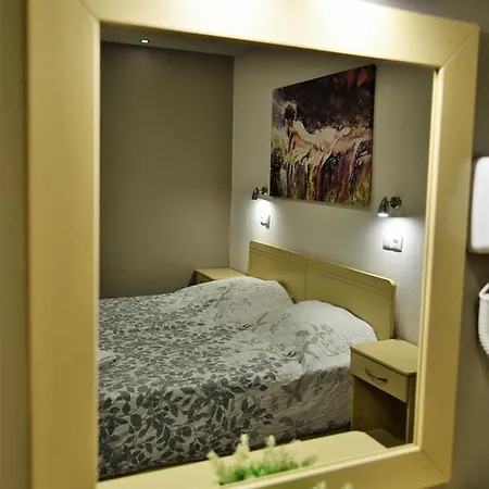 Apartament Vayia *